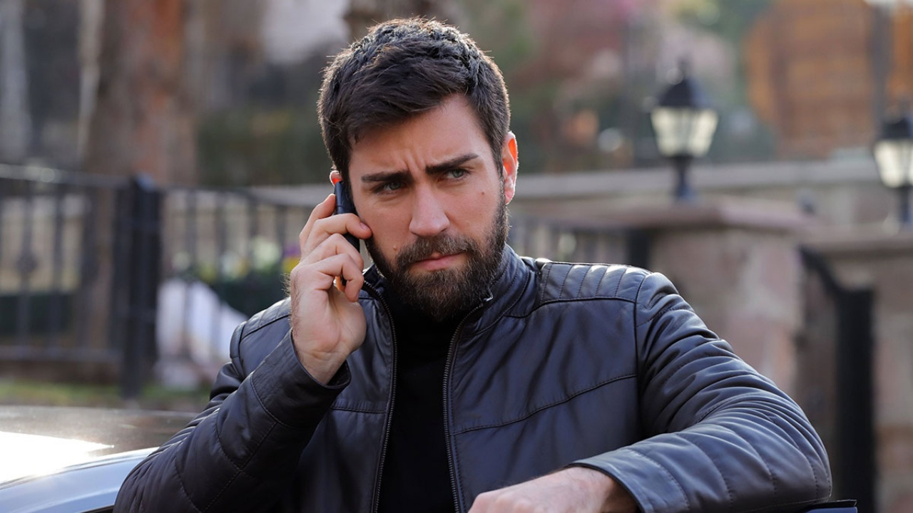 Baba Dizisinde Tolga Sarıtaş'ın Yerine Çağlar Ertuğrul geliyor