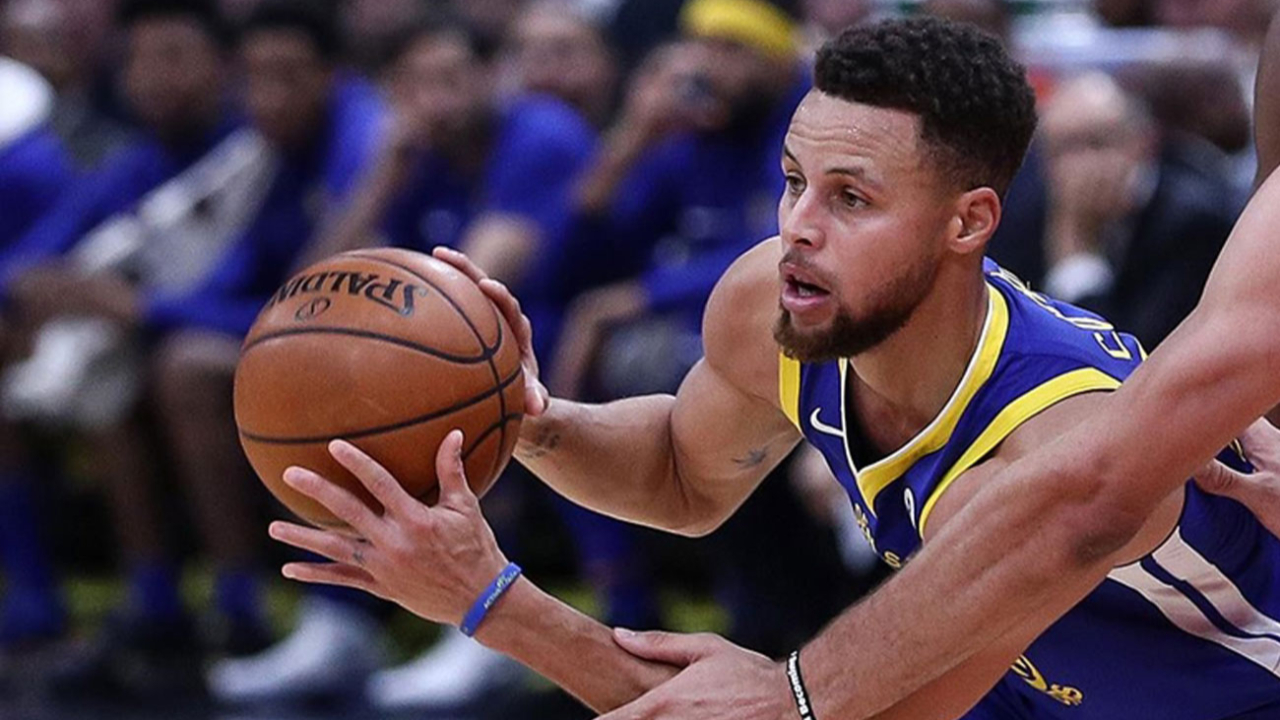 NBA'de Dallas Mavericks'i seride 4-1 geçen Golden State Warriors, adını finale yazdırdı