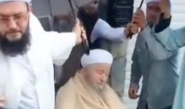 Mahmut Ustaosmanoğlu'nun bu görüntüleri olay oldu! / VİDEO