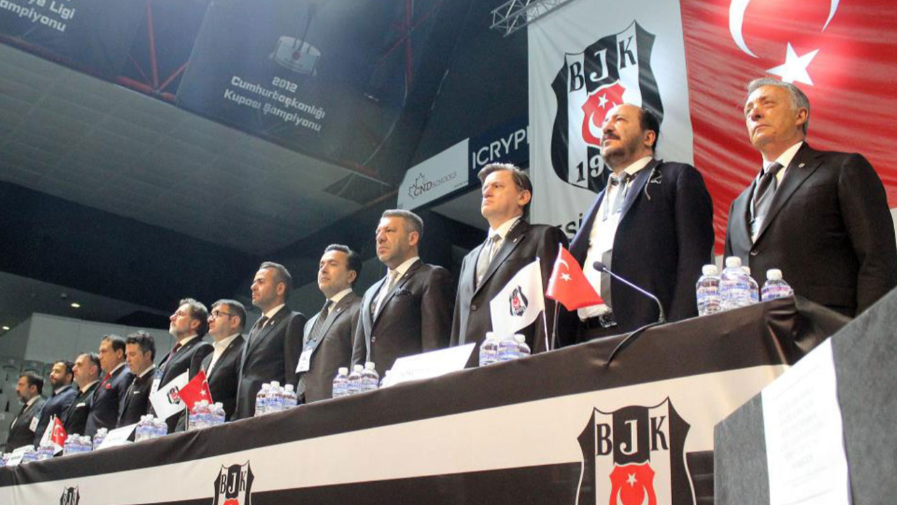 Beşiktaş'ın toplam borcu 4 milyar 900 milyon 612 bin TL olarak açıklandı