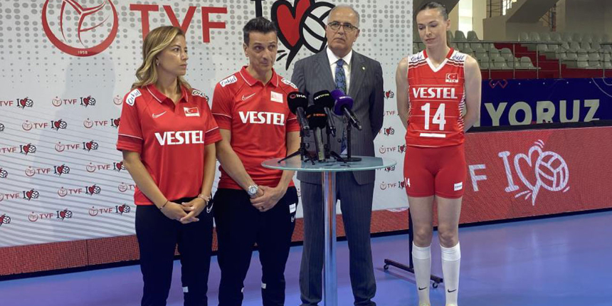 Mehmet Akif Üstündağ: FIVB Milletler Ligi’nin final etabı ilk defa Türkiye’de yapılacak