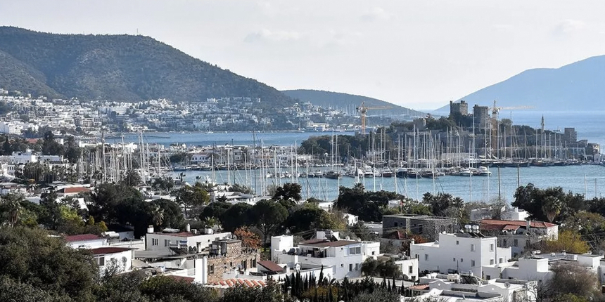 Menüyü görenler gözlerine inanamadı: Bodrum'da bir hamburgerin fiyatı 1300 liraya çıktı