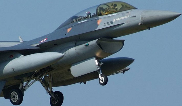 Türk jetleri ve savaş gemileri Katar yolcusu