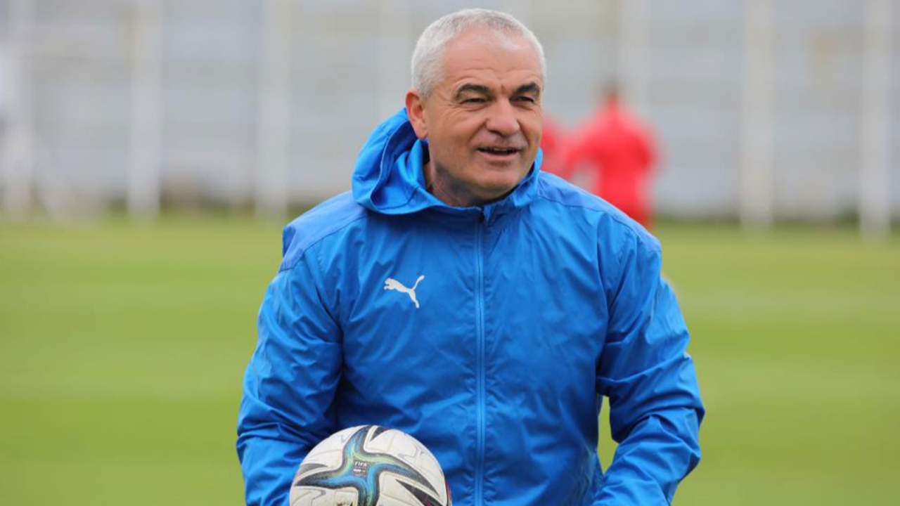 Teknik direktör Rıza Çalımbay, bu hafta içerisinde Sivasspor yönetimi ile masaya oturacak
