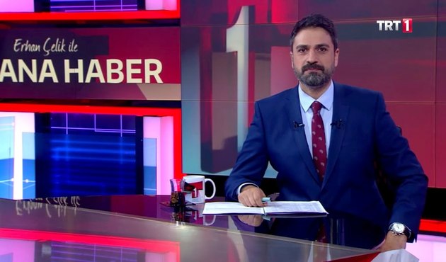 TRT Ana Haber sunucusu Erhan Çelik'ten Kur'an okuma yarışmasına destek