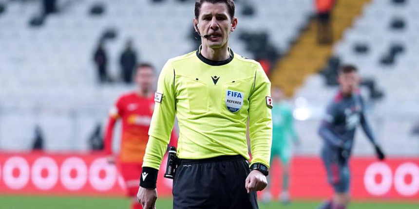 Spor Toto 1. Lig play-off finalindeki Bandırmaspor - İstanbulspor maçının hakemi Halil Umut Meler oldu