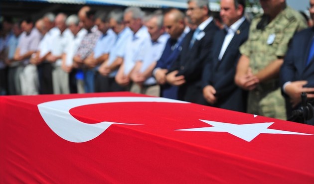 Batman'da yaralı asker şehit oldu...
