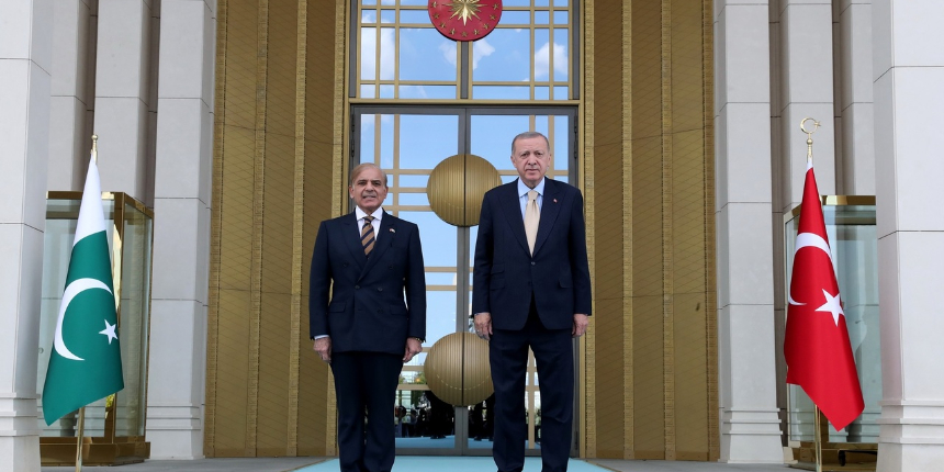 Ankara Pakistan Başbakanı Şerif'i ağırlıyor... Cumhurbaşkanı Erdoğan resmi törenle karşıladı