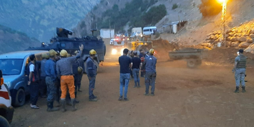 Hakkari'de maden ocağında göçük altında kalan işçi kurtarıldı