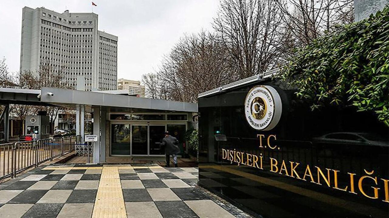 Dışişleri'nden Yunanistan'ın provokasyonuna gelen Almanya'ya sert tepki: Kınıyor ve reddediyoruz