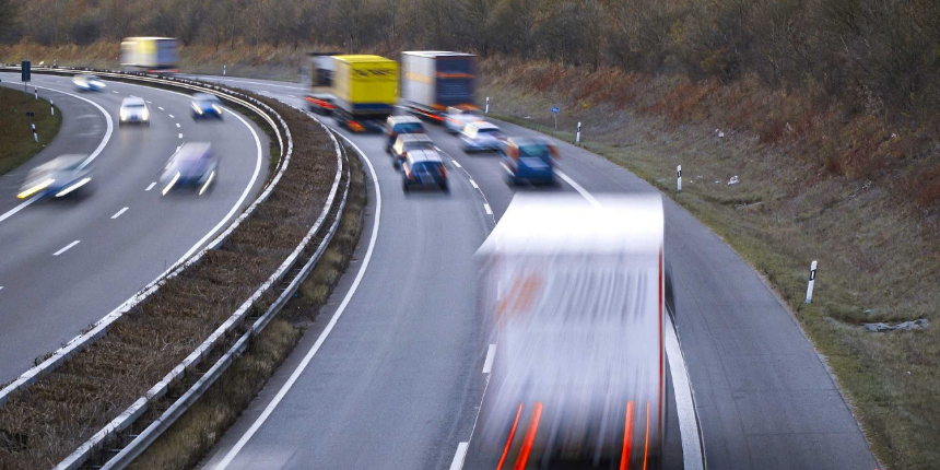 Otoyollarda otomobillerin hız sınırları yükseltildi: 1 Temmuz'da başlayacak!