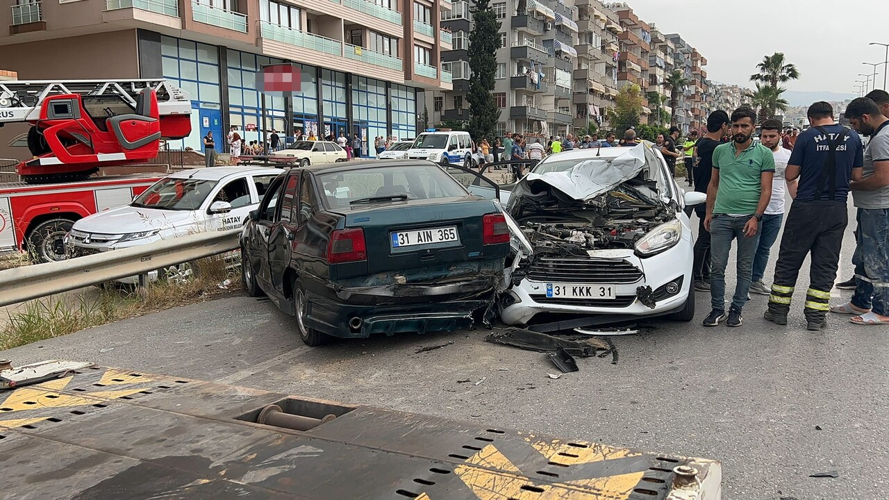 İntihar girişimini izlerken zincirleme kaza! Çok sayıda yaralı var
