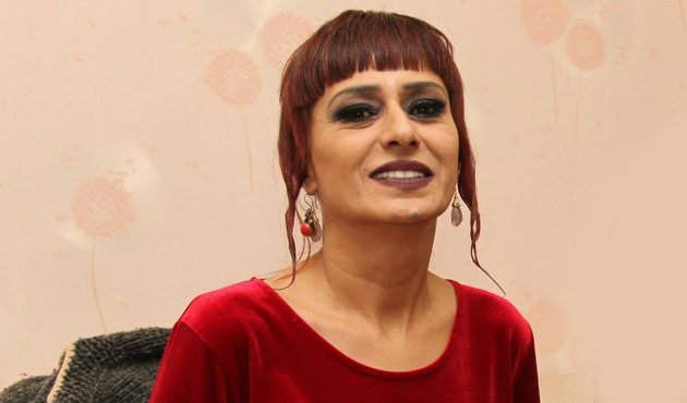 Yıldız Tilbe’den isyan: Mavi kuş beyinli Twitter!