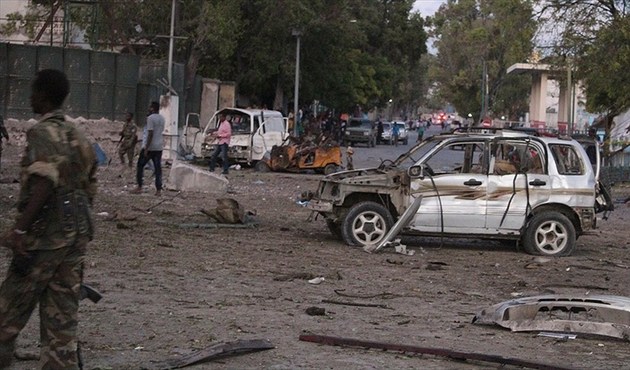 Somali'de askeri üsse saldırı: 70 ölü...