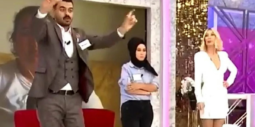 Seda Sayan’ın programında tepki çeken Atatürk söylemi!