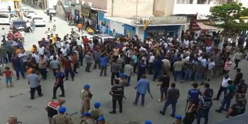 Şanlıurfa'da aşiret kavgası: Asker sokağa indi, esnaflar kepenk kapattı