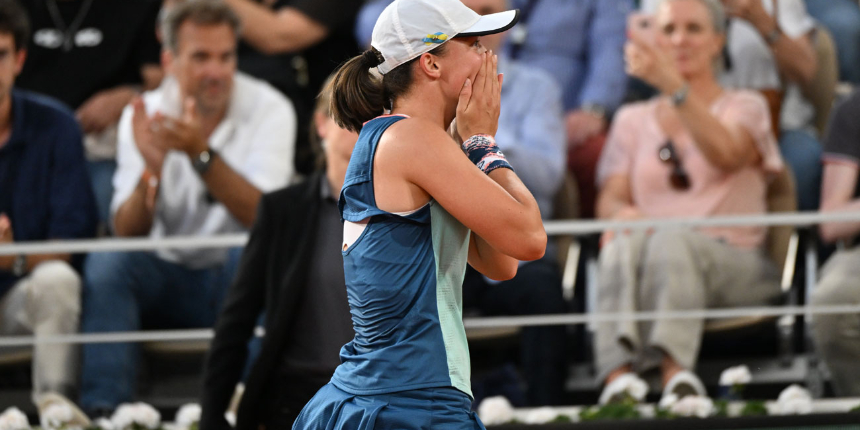 Fransa Açık Tenis Turnıvası'nda tek kadınlar şampiyonu Polonyalı raket Iga Swiatek oldu