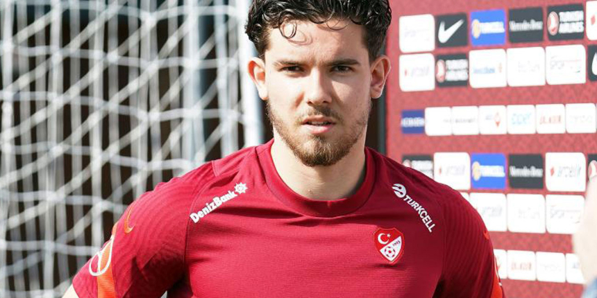 Kuntz tarafından görev verilen Ferdi Kadıoğlu, A Milli Futbol Takımı formasıyla ilk maçına çıktı
