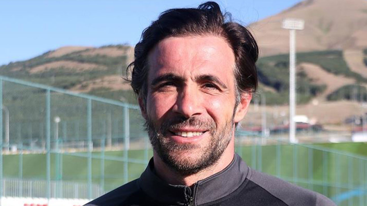 Hikmet Karaman ile yollarını ayıran Kayserispor'da yeni teknik direktör Ömer Erdoğan oldu