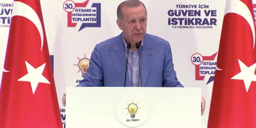 Cumhurbaşkanı Erdoğan: Uzun yıllar milletimizin hizmetinde olmaya devam edeceğiz