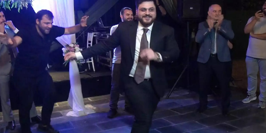 BTP lideri Hüseyin Baş'tan kolbastı şov!