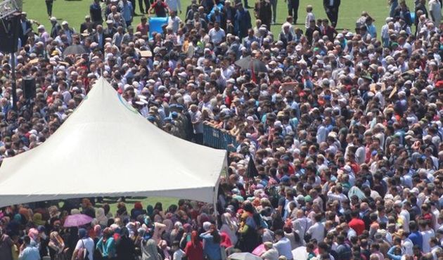 Mahşeri kalabalık: 13 bin kişi uğurladı!...