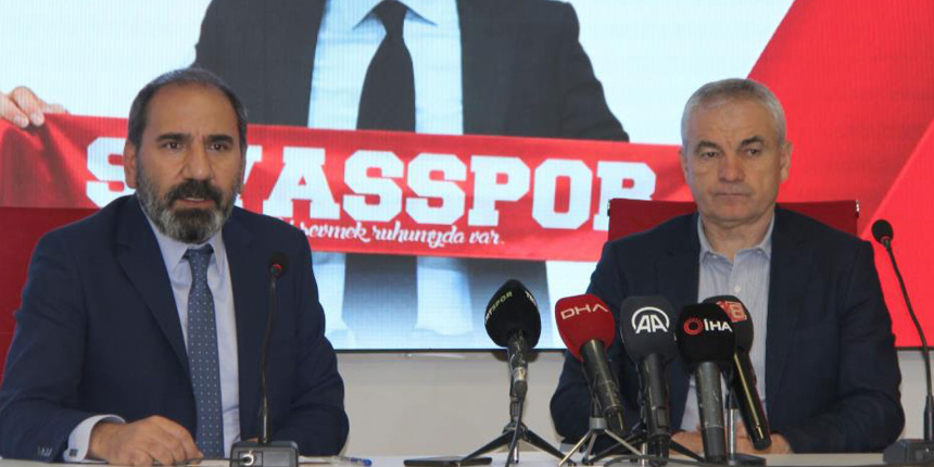 Teknik direktör Rıza Çalımbay, kendisini Sivasspor'a bağlayan resmi sözleşmeye imzayı attı