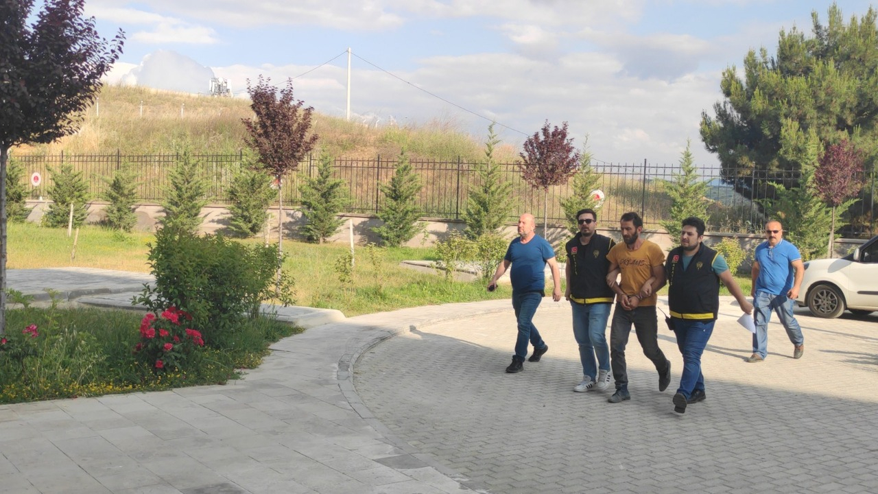 Komşu kavgası ölümle bitti!  2 kardeşten biri öldü