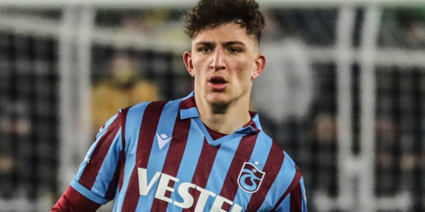 Trabzonspor'un 19 yaşındaki genç stoperi Ahmetcan Kaplan: Şampiyonlar Ligi'nde oynamak hayalim