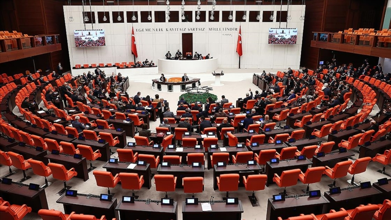 TBMM Genel Kurulu'nda kira artışlarına yüzde 25 sınır getiren önerge kabul edildi.