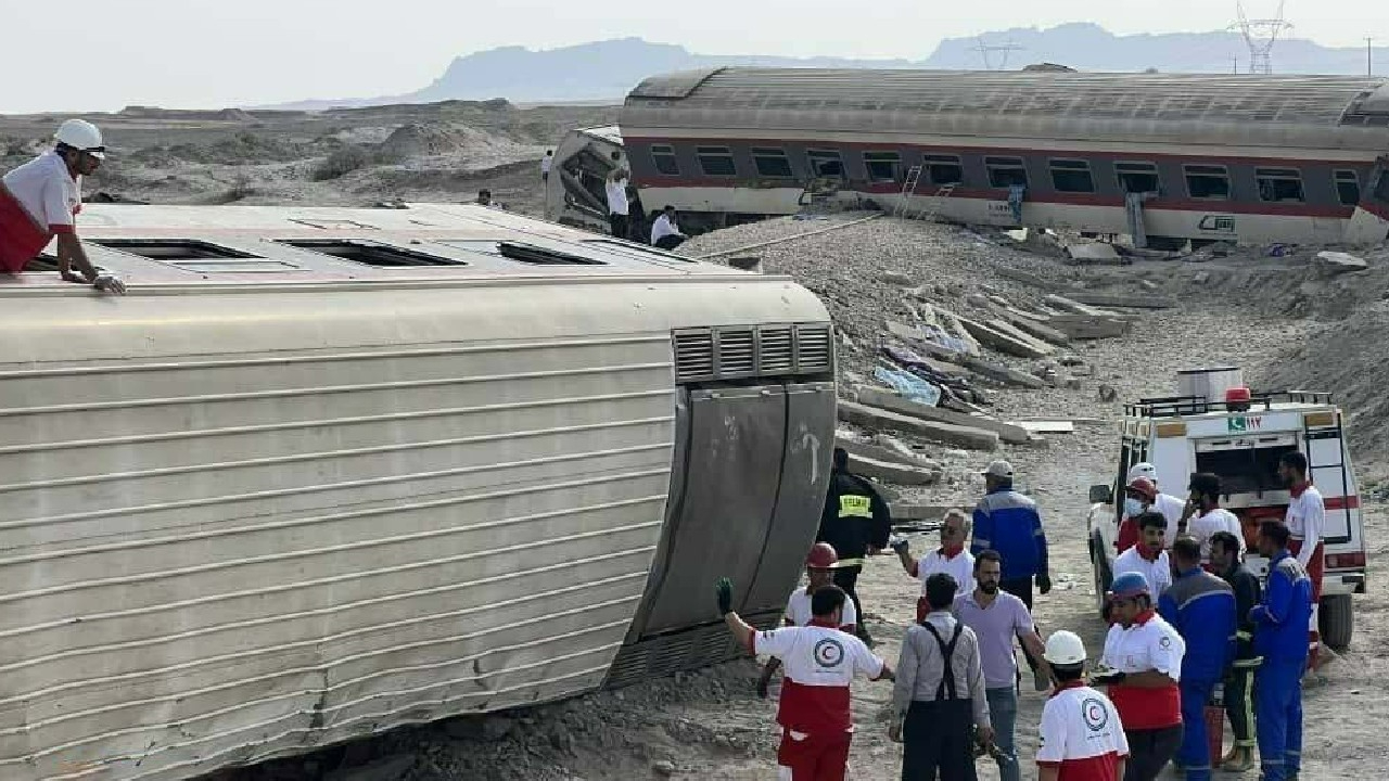 İran’daki tren kazası ile ilgili 6 kişi tutuklandı