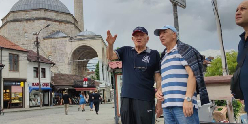 Kosova'ya giden Fenerbahçe eski başkanı Ali Şen, doğduğu şehir Prizren'i ziyaret etti