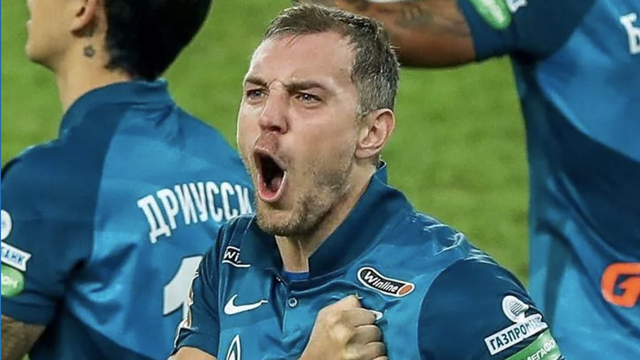Rus basınından flaş iddia: Artem Dzyuba Fenerbahçe ile görüşmek içi Türkiye'ye geldi
