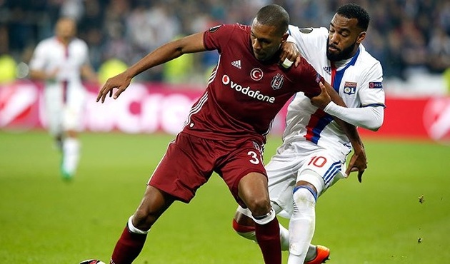 Beşiktaş Marcelo'yu Lyon'a sattı!