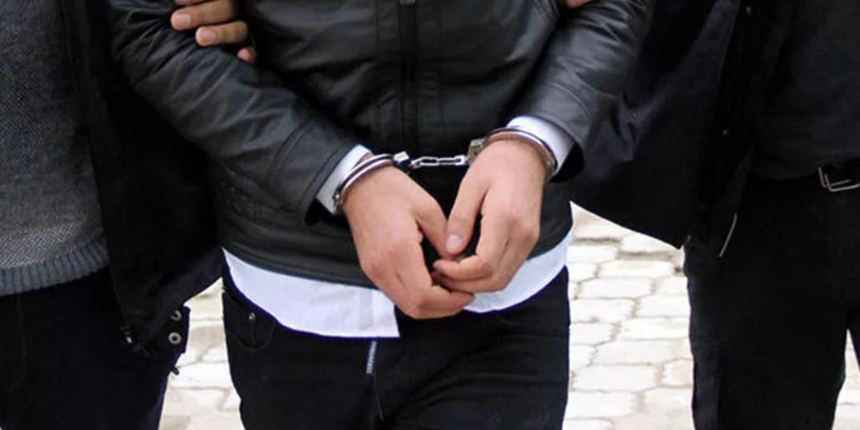İzmir merkezli 16 ilde FETÖ'nün TSK yapılanmasına operasyon: 47 şüpheli hakkında gözaltı kararı!