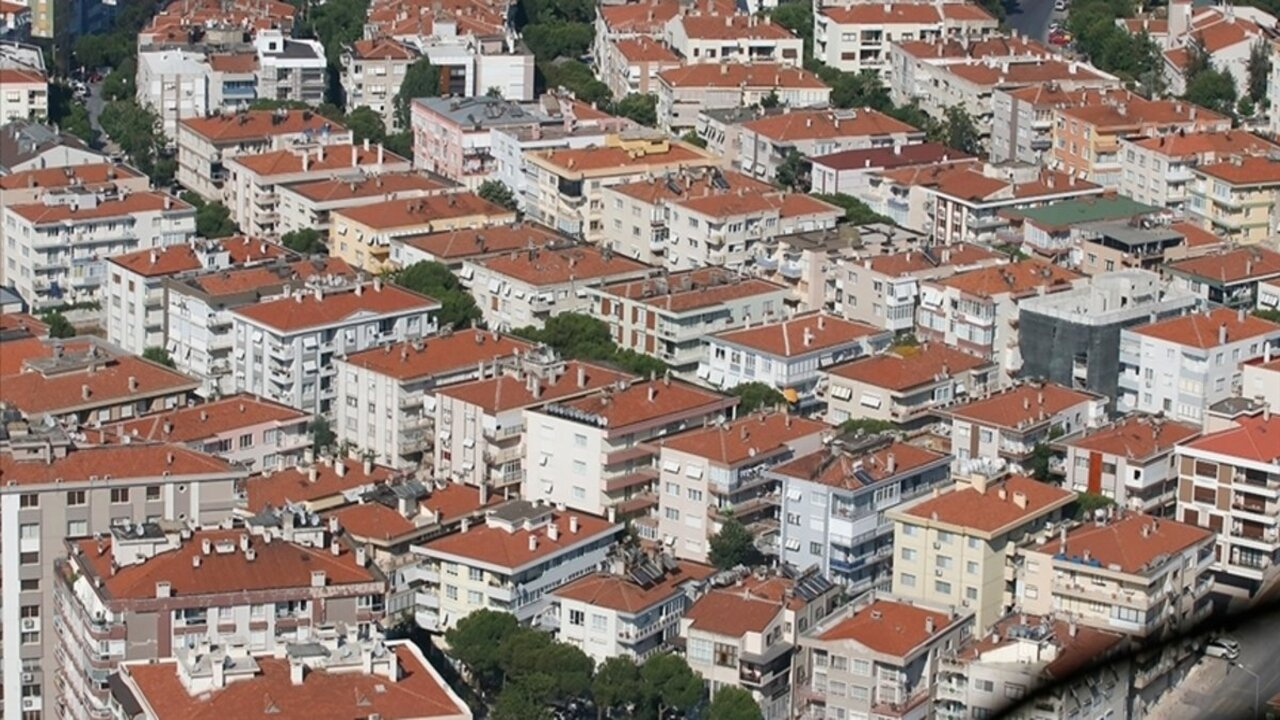 Konut kira artışlarını yüzde 25 ile sınırlayan yasa Resmi Gazete'de