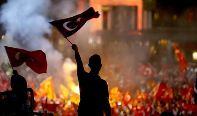 15 Temmuz'un yıl dönümünde yeniden meydanlara...
