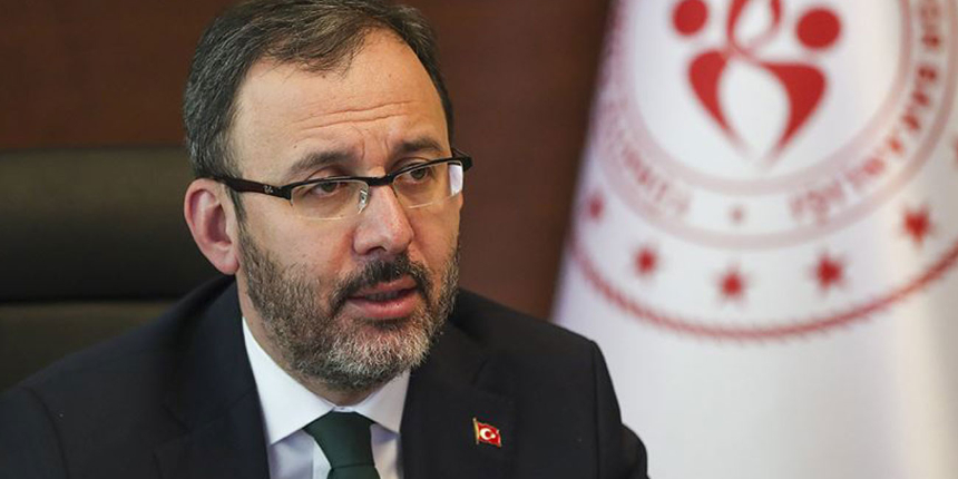 Gençlik ve Spor Bakanı Dr. Mehmet Muharrem Kasapoğlu'dan Galatasaray'a başkan olan Dursun Özbek'e tebrik