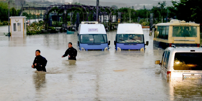 Türkiye'de sel felaketi: Pek çok il sağanağa teslim oldu! İşte yağışların bilançosu...