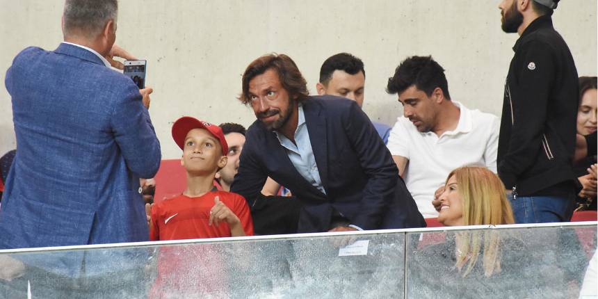 Fatih Karagümrük'ün yeni hocası Pirlo, Turkcell Kadın Futbol Süper Ligi play-off finalini izledi