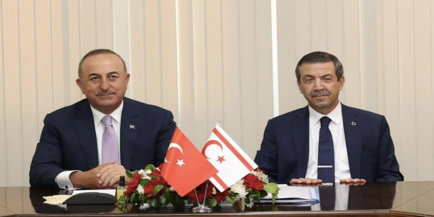 Çavuşoğlu, KKTC’li mevkidaşı Ertuğruloğlu ile görüştü