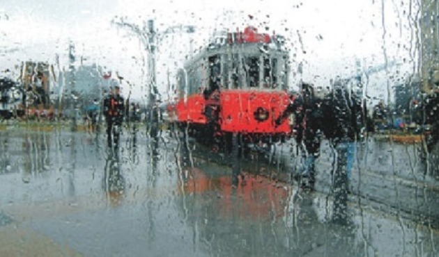 Meteoroloji İstanbul için saat verdi! Şiddetli sağanak yağış geliyor...