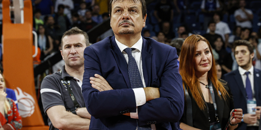 Fenerbahçe taraftarı, Ergin Ataman'ı kendi sözleriyle vurdu