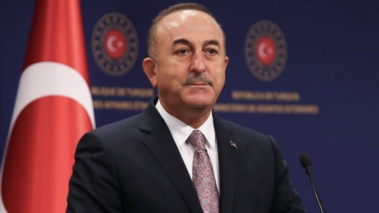 'Boğazları vuracağız' diyen Yunan Amiral'e Çavuşoğlu'ndan cevap: 'Cesareti varsa yapsaydı'