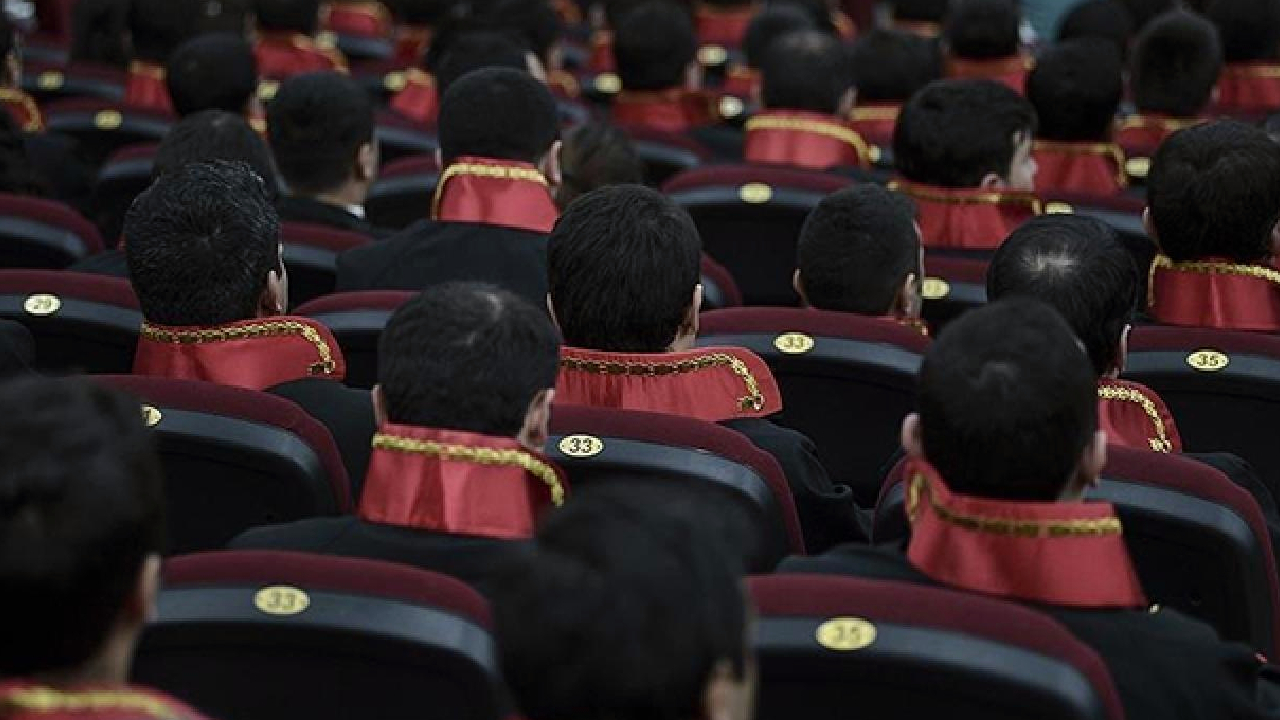 HSK'nın, hakim ve savcıların görevde yükselmelerine ilişkin kararları Resmi Gazete'de