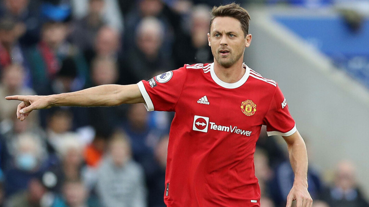 Galatasaray'ın transfer listesinde olduğu iddia edilen Nemanja Matic'i Roma kadrosuna kattı