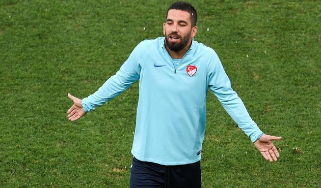 Arda Turan'ın aynı uçakta ikinci skandalı ortaya çıktı