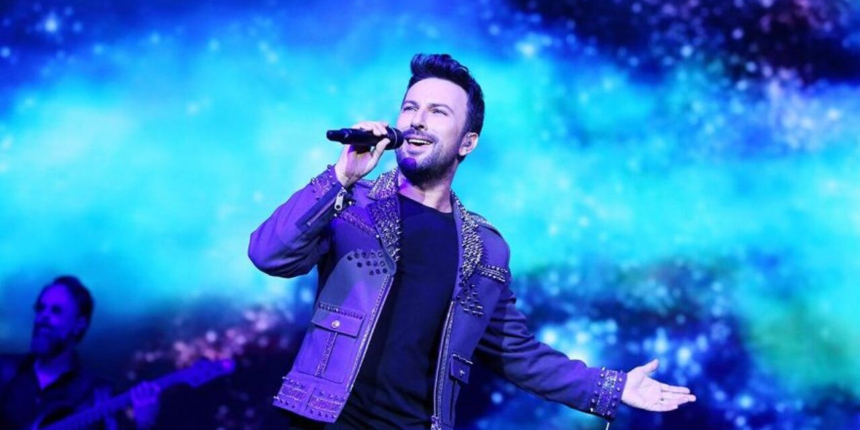 Disney Plus Türkiye pazarına açıldı! Açılışa Megastar Tarkan’ın konseri damga vurdu