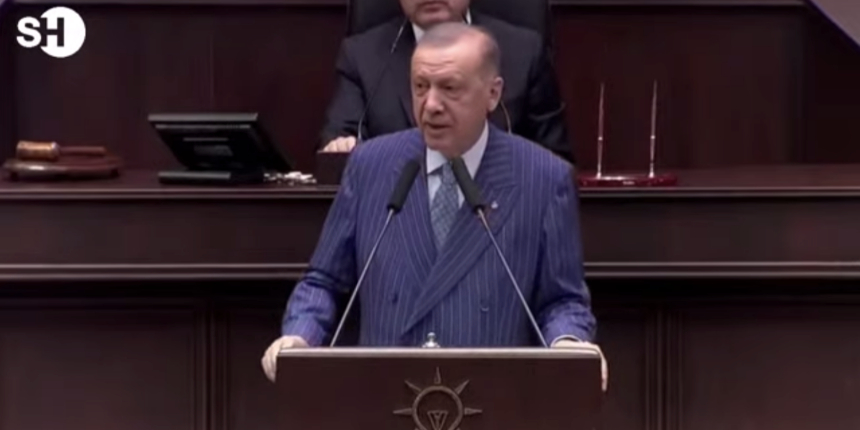 Erdoğan'dan 6'lı masaya 'adaylık' göndermesi: Bu nasıl aday ki zaman geçtikçe itibar ve zemin kaybediyor.