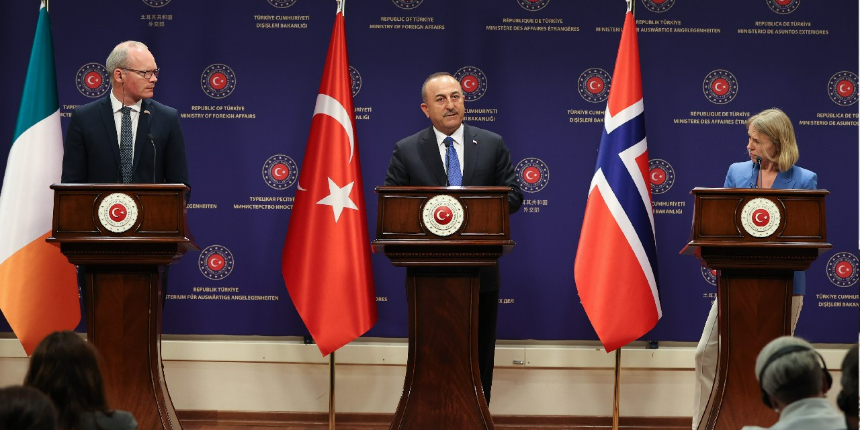Bakan Çavuşoğlu: İsveç ve Finlandiya'nın bize gönderdiği belgeler beklentilerden çok uzak